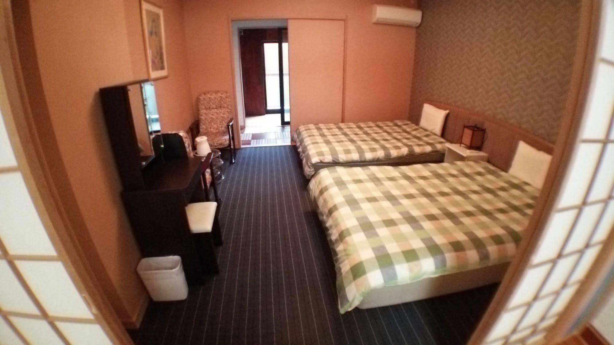 Hotel Yurakuan Miyazaki Zewnętrze zdjęcie